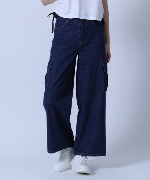 MARY QUANT(マリークワント)の「カーゴデニム パンツ(デニムパンツ・レディース・ブルー/ライトブルー・M)」の2枚目の写真