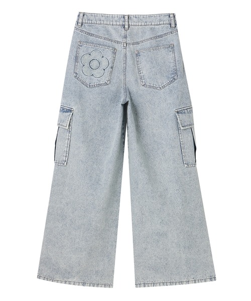 MARY QUANT(マリークワント)の「カーゴデニム パンツ(デニムパンツ・レディース・ブルー/ライトブルー・M)」の4枚目の写真