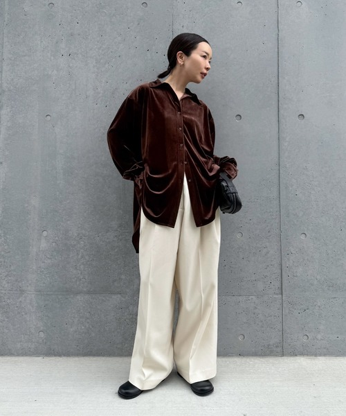 select MOCA by son(セレクトモカバイソン)の「ツータックスラックス【by SON】(スラックス・レディース・ブラック/アイボリー・LARGE/MEDIUM/SMALL)」の4枚目の写真