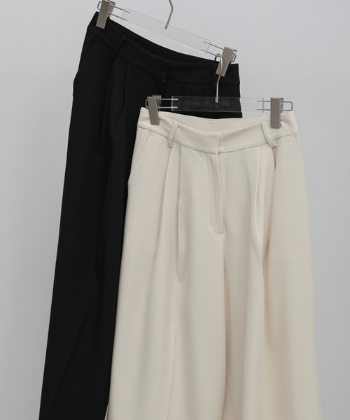 select MOCA by son(セレクトモカバイソン)の「ツータックスラックス【by SON】(スラックス・レディース・ブラック/アイボリー・LARGE/MEDIUM/SMALL)」の22枚目の写真