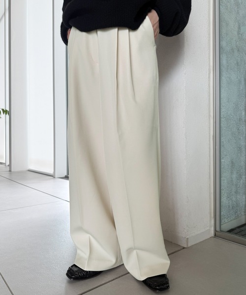 select MOCA by son(セレクトモカバイソン)の「ツータックスラックス【by SON】(スラックス・レディース・ブラック/アイボリー・LARGE/MEDIUM/SMALL)」の15枚目の写真