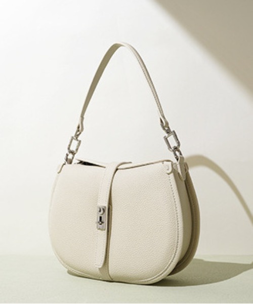 NiiNa(ニーナ)の「【 NiiNa / ニーナ 】高品質牛革2WAYハーフムーンショルダーバッグ(ショルダーバッグ・レディース・ピンク/ホワイト/ブラック/ブルー・FREE)」の1枚目の写真