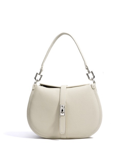 NiiNa(ニーナ)の「【 NiiNa / ニーナ 】高品質牛革2WAYハーフムーンショルダーバッグ(ショルダーバッグ・レディース・ピンク/ホワイト/ブラック/ブルー・FREE)」の13枚目の写真