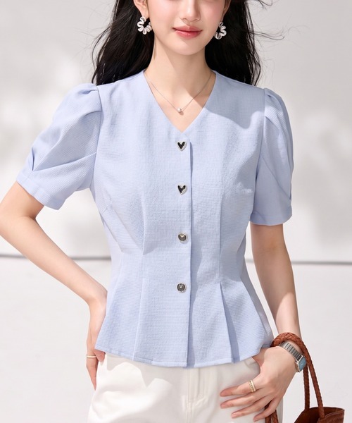 LUCPY(ラクピー)の「ペプラムVネックパフスリーブブラウス(シャツ/ブラウス・レディース・ブルー・SMALL/X-LARGE/LARGE/MEDIUM)」の4枚目の写真