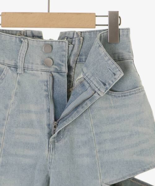 MAJESTIC LEGON(マジェスティックレゴン)の「サイドスリットキラキラデニム(デニムパンツ・レディース・サックスブルー/グレー・MEDIUM/SMALL)」の13枚目の写真