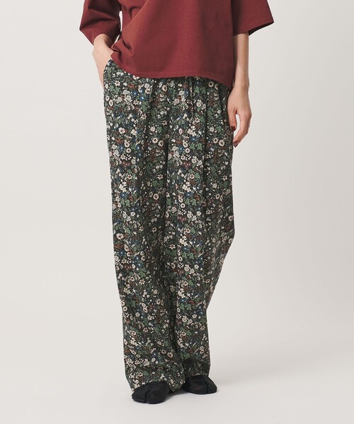 BEAUTY&YOUTH UNITED ARROWS(ビューティーアンドユースユナイテッドアローズ)の「【WEB限定】フラワープリント イージーパンツ ウォッシャブル(その他パンツ・レディース・ブラック/ダークブラウン/グレー・S/L/M)」の7枚目の写真