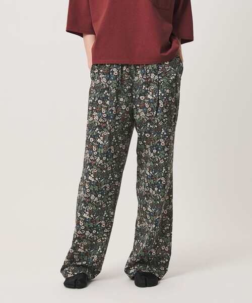 BEAUTY&YOUTH UNITED ARROWS(ビューティーアンドユースユナイテッドアローズ)の「【WEB限定】フラワープリント イージーパンツ ウォッシャブル(その他パンツ・レディース・ブラック/ダークブラウン/グレー・S/L/M)」の8枚目の写真