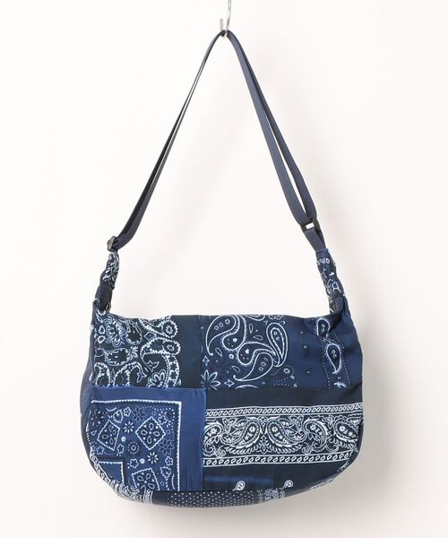Smoothy(スムージー)の「Smoothy×BEDWIN Collaboration Bandana Messenger Bag / スムージー × ベドウィン コラボレーション バンダナメッセンジャーバッグ(ショルダーバッグ・キッズ・ネイビー・FREE)」の2枚目の写真