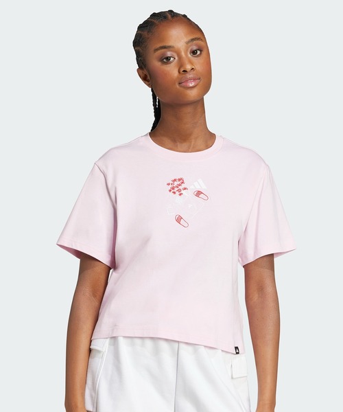 adidas(アディダス)の「ミニグラフィックTシャツ / アディダス adidas(Tシャツ/カットソー・レディース・ピンク・XX-LARGE/LARGE/MEDIUM/SMALL/X-LARGE/X-SMALL)」の1枚目の写真
