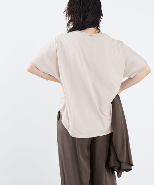 MICA&DEAL(マイカ&ディール)の「ルーズドルマンTシャツ(Tシャツ/カットソー・レディース・ワインレッド/グレイッシュベージュ/ホワイト・FREE)」の7枚目の写真