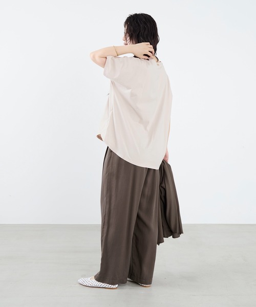 MICA&DEAL(マイカ&ディール)の「ルーズドルマンTシャツ(Tシャツ/カットソー・レディース・ワインレッド/グレイッシュベージュ/ホワイト・FREE)」の9枚目の写真
