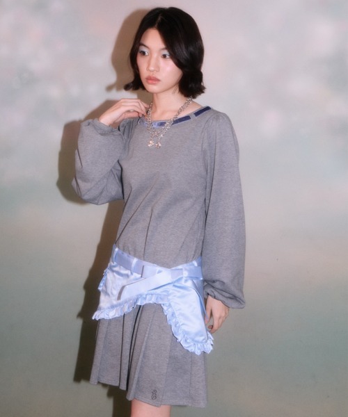 twins（nemne store）（ツインズ）の「Ribbon Pleated One-Piece（ワンピース・レディース・チャコール/グレー系・フリー）」の9枚目の写真
