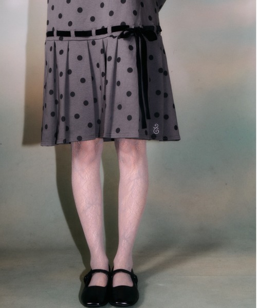 twins（nemne store）（ツインズ）の「Ribbon Pleated One-Piece（ワンピース・レディース・チャコール/グレー系・フリー）」の16枚目の写真