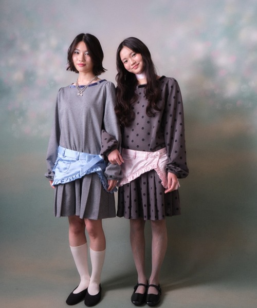 twins（nemne store）（ツインズ）の「Ribbon Pleated One-Piece（ワンピース・レディース・チャコール/グレー系・フリー）」の17枚目の写真