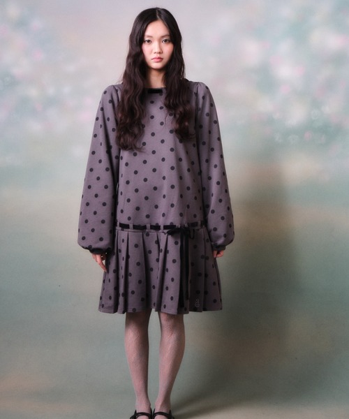 twins（nemne store）（ツインズ）の「Ribbon Pleated One-Piece（ワンピース・レディース・チャコール/グレー系・フリー）」の15枚目の写真