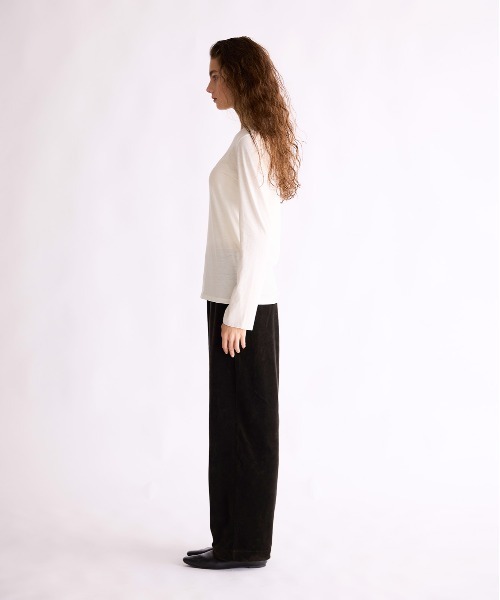 WALANCE（ワランス）の「COTTON CASHMERE CREW NECK T（Tシャツ/カットソー・レディース・オフホワイト・FREE）」の6枚目の写真