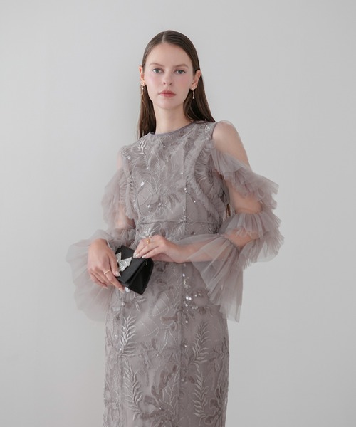 Leja(レジャ)の「【LEJA】チュールフリルボタニカルスパンコールIラインワンピースドレス美脚効果結婚式 パーティードレス 成人式 二次会 同窓会 お呼ばれ オケージョン 20代 30代(ドレス・レディース・ブラック/グレー・SMALL/MEDIUM)」の15枚目の写真