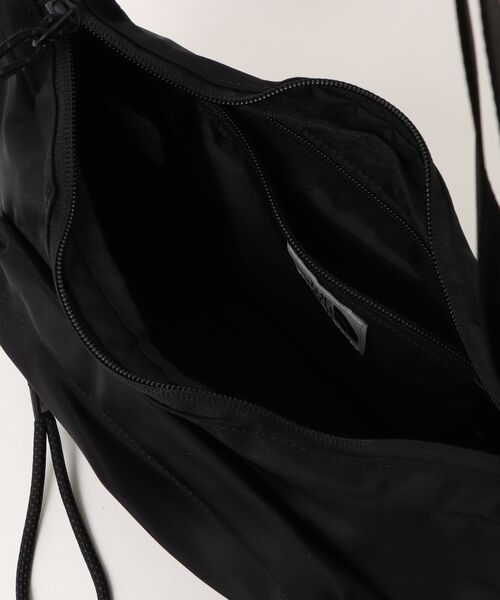 THE NORTH FACE(ザノースフェイス)の「THE NORTH FACE(ザ・ノースフェイス)/2WAY 軽量 ミニショルダー ハンドバッグ ホーボーバッグ/BONNEY HOBO BAG MINI(ショルダーバッグ・レディース・ブルー/グレー/ブラック/クリーム・FREE)」の12枚目の写真