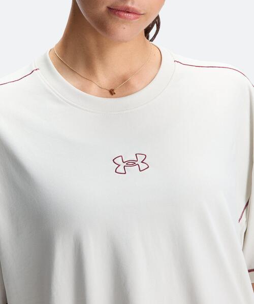 UNDER ARMOUR(アンダーアーマー)の「UAテック オーバーサイズド タイド アップ ショートスリーブ Tシャツ(トレーニング/レディース)(Tシャツ/カットソー・レディース・オフホワイト・L/XL/M/S)」の5枚目の写真