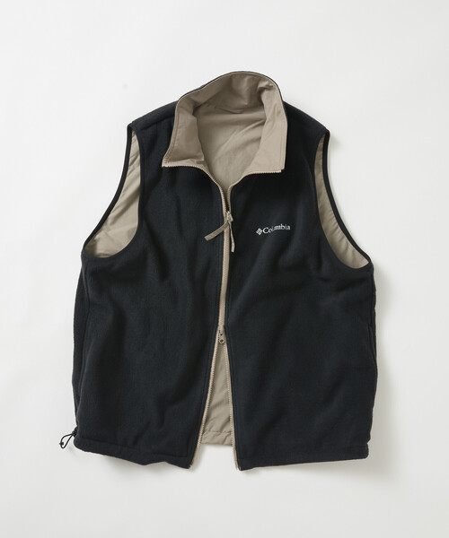 Columbia(コロンビア)の「限定展開 Columbia×FREAK'S STORE 別注 インペリアルパーク ワンポイントロゴ リバーシブル ベスト(ブルゾン・メンズ・ブラック/チャコールグレー/ベージュ・MEDIUM/LARGE/X-LARGE/SMALL)」の11枚目の写真
