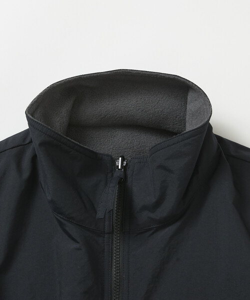 Columbia(コロンビア)の「限定展開 Columbia×FREAK'S STORE 別注 インペリアルパーク ワンポイントロゴ リバーシブル ベスト(ブルゾン・メンズ・ブラック/チャコールグレー/ベージュ・MEDIUM/LARGE/X-LARGE/SMALL)」の15枚目の写真