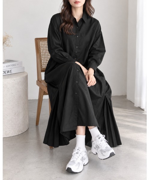 FAZVY(ファズビー)の「後ろ姿までドラマティック バックプリーツロングシャツ(ワンピース・レディース・グレー/ブラック/ホワイト・L/M)」の8枚目の写真