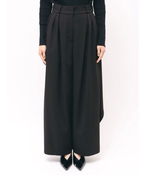 ELENDEEK(エレンディーク)の「【井関かおりコラボ】バックドレープワイドパンツ(その他パンツ・レディース・ベージュ/ブラック・1/2)」の20枚目の写真
