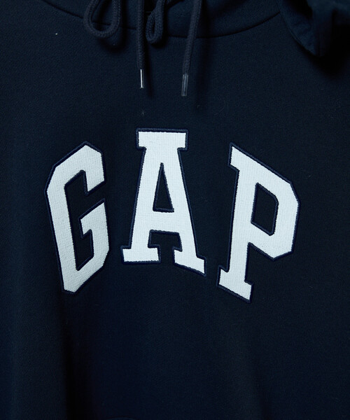 GAP(ギャップ)の「PUBLUX × GAP/ギャップ 別注 バルーン ドッキング ロゴ フーディー 限定展開(スウェット・レディース・ネイビー/グレー/チャコールグレー・フリ-)」の16枚目の写真