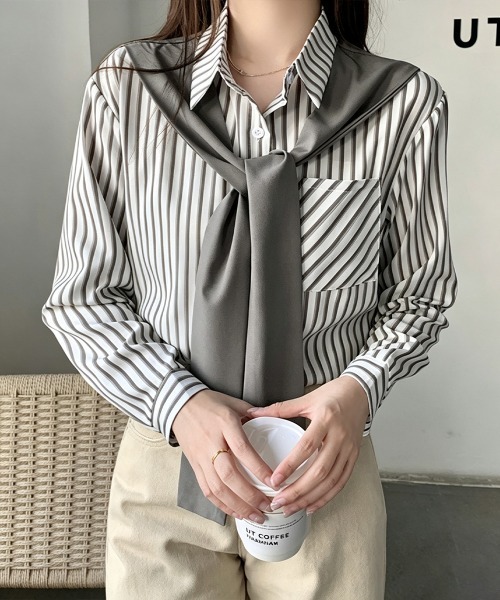 Miniministore（ミニミニストア）の「レイヤード風ストライプシャツ胸ポケット服（シャツ/ブラウス・レディース・グリーン/ベージュ/ネイビー/グレー・FREE）」の2枚目の写真