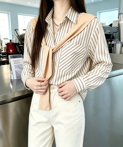 Miniministore（ミニミニストア）の「レイヤード風ストライプシャツ胸ポケット服（シャツ/ブラウス・レディース・グリーン/ベージュ/ネイビー/グレー・FREE）」の9枚目の写真