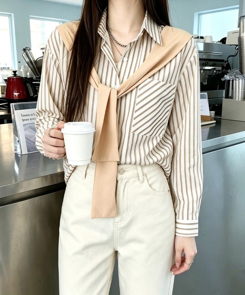 Miniministore（ミニミニストア）の「レイヤード風ストライプシャツ胸ポケット服（シャツ/ブラウス・レディース・グリーン/ベージュ/ネイビー/グレー・FREE）」の10枚目の写真