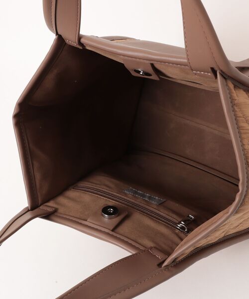 cache cache(カシュ カシュ)の「カシュカシュ cachecache / キルティングトートバッグ(トートバッグ・レディース・ブラック/ブラウン・FREE)」の4枚目の写真