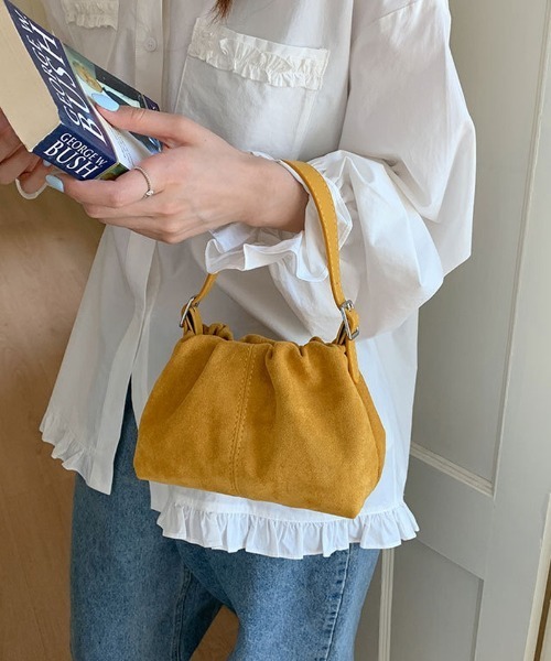 Ritzy(リッツィー)の「2way フェイクスエード ギャザーミニショルダーバッグ ハンドバッグ(ショルダーバッグ・レディース・レッド/モカ/マスタード・FREE)」の19枚目の写真