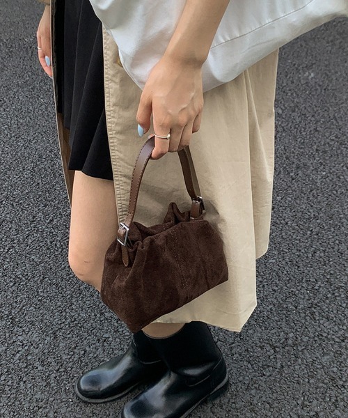 Ritzy(リッツィー)の「2way フェイクスエード ギャザーミニショルダーバッグ ハンドバッグ(ショルダーバッグ・レディース・レッド/モカ/マスタード・FREE)」の21枚目の写真