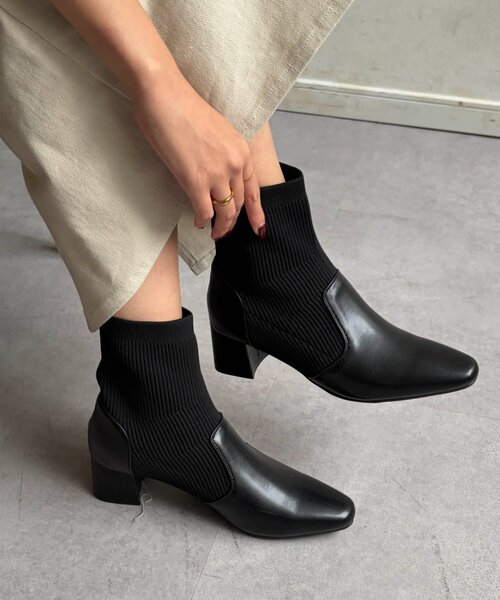 Chez toi(シェトワ)の「ニット切替ショートブーツ(ブーツ・レディース・ブラウン/ブラック・MEDIUM/LARGE/SMALL)」の3枚目の写真