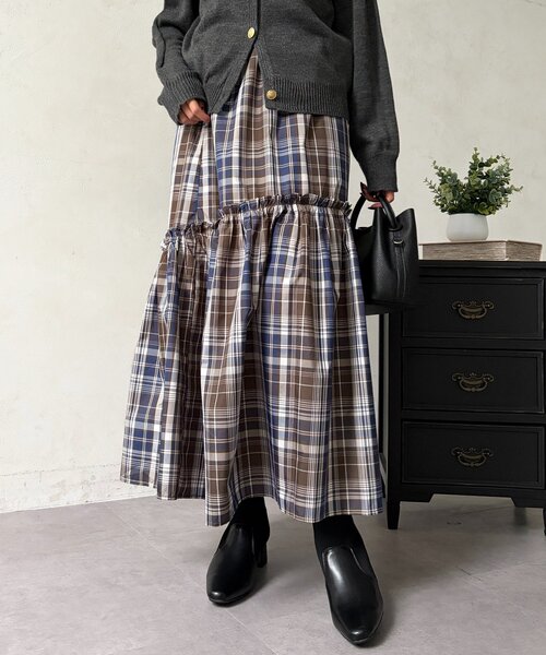 Chez toi(シェトワ)の「ニット切替ショートブーツ(ブーツ・レディース・ブラウン/ブラック・MEDIUM/LARGE/SMALL)」の8枚目の写真