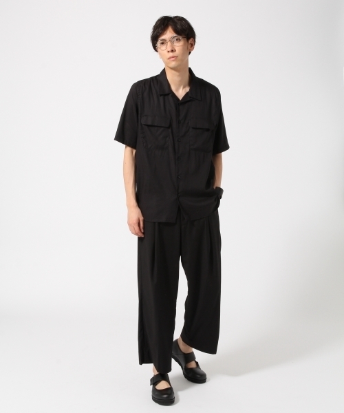 HARE（ハレ）の「オープンネックサテンシャツ(HARE)（Tシャツ/カットソー・メンズ・グレー/ブラック/イエロー・MEDIUM/SMALL）」の5枚目の写真