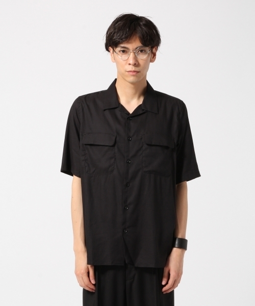 HARE（ハレ）の「オープンネックサテンシャツ(HARE)（Tシャツ/カットソー・メンズ・グレー/ブラック/イエロー・MEDIUM/SMALL）」の6枚目の写真