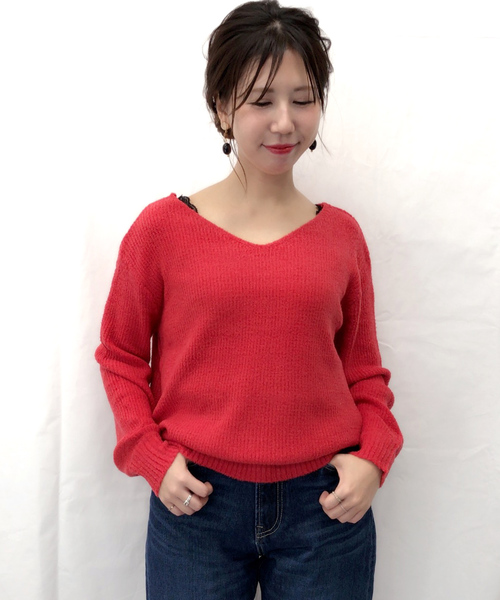 archives（アルシーヴ）の「フェザー片畦両Vプルオーバー（ニット/セーター・レディース・レッド/ブラック/オフホワイト/グレー・MEDIUM）」の4枚目の写真