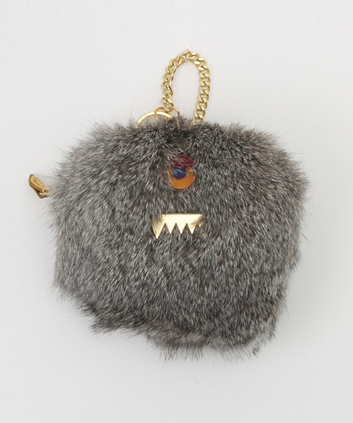 ACCOMMODE（アコモデ）の「モンスターファーミニポーチ（ポーチ・レディース・アイボリー/ブラック/ベージュ/グリーン/ライトグリーン/ピンク/レッド/グレー/ブルー/コーラルピンク・FREE）」の11枚目の写真