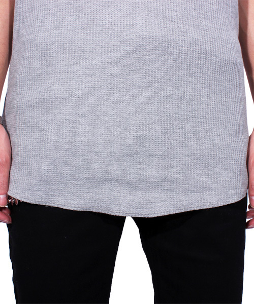 ８(eight)（エイト）の「ワッフル ロング丈 タンクトップ サーマル（タンクトップ・メンズ・グレー/ホワイト/ブラック/カーキ・MEDIUM/X-LARGE/LARGE）」の14枚目の写真