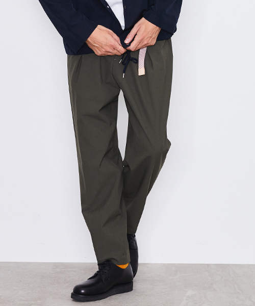 UNITED TOKYO（ユナイテッドトウキョウ）の「ワイドテーパードパンツ（その他パンツ・メンズ・カーキ/グレー/ブラック/ベージュ/ネイビー・3/1/2）」の4枚目の写真