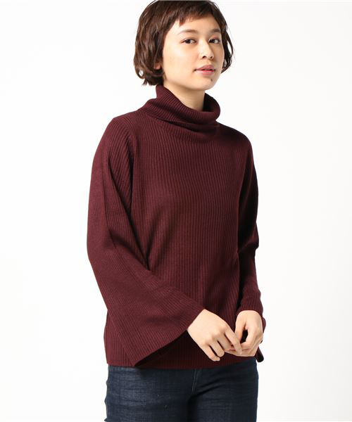 earth music&ecology（アースミュージックアンドエコロジー）の「・ベルスリーブタートルニットプルオーバー（ニット/セーター・レディース・ボルドー/ベージュ/アイボリー/杢グレー/ブラック/ネイビー・L/M）」の6枚目の写真