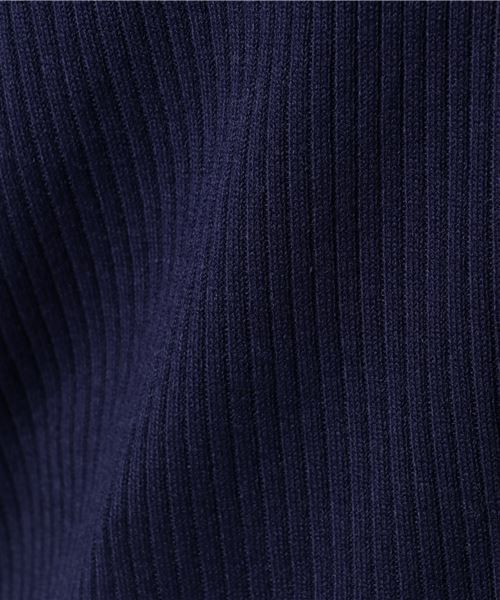 earth music&ecology（アースミュージックアンドエコロジー）の「・ベルスリーブタートルニットプルオーバー（ニット/セーター・レディース・ボルドー/ベージュ/アイボリー/杢グレー/ブラック/ネイビー・L/M）」の9枚目の写真