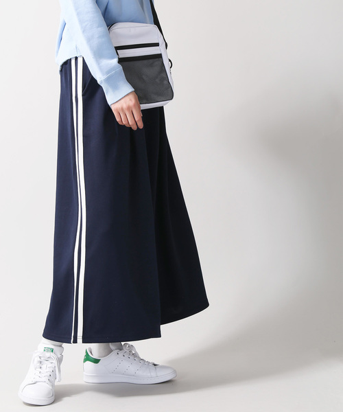 WEGO(ウィゴー)の「WEGO/サイドラインガウチョパンツ(その他パンツ・レディース・ブラック/レッド/ネイビー・FREE)」の3枚目の写真