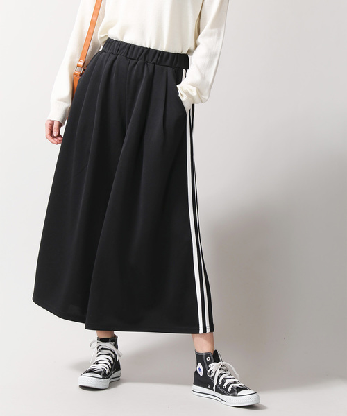 WEGO(ウィゴー)の「WEGO/サイドラインガウチョパンツ(その他パンツ・レディース・ブラック/レッド/ネイビー・FREE)」の9枚目の写真