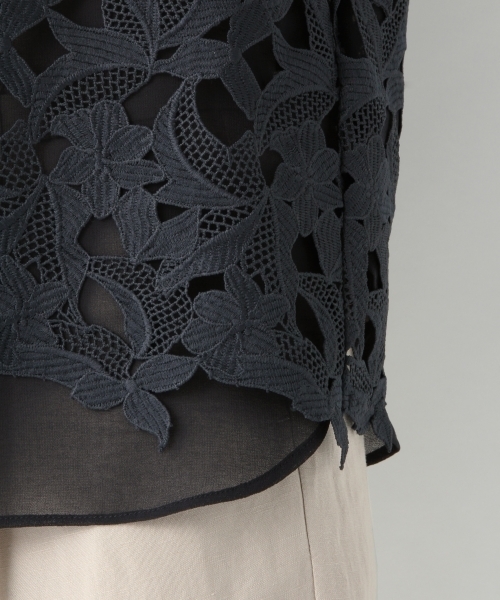 A part by（アパートバイ）の「PレースカサネブラウスNS 789631（シャツ/ブラウス・レディース・ホワイト/ネイビー・FREE）」の10枚目の写真