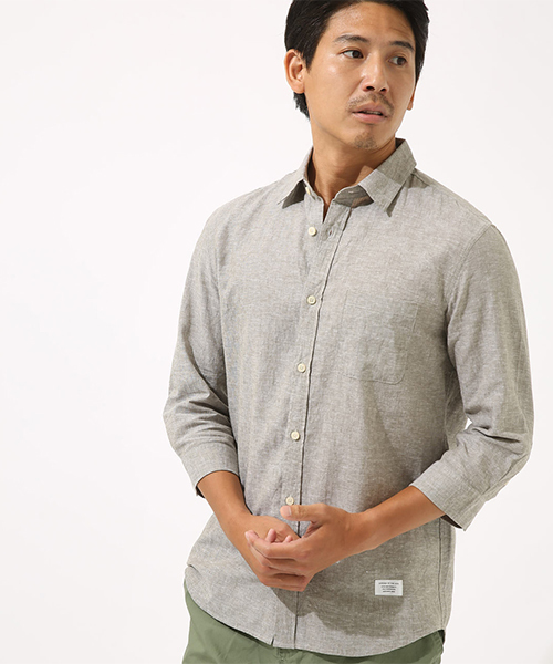 AZUL by moussy（アズールバイマウジー）の「リネンコットン七分袖シャツ（シャツ/ブラウス・メンズ・サックスブルー/オフホワイト/ネイビー/ライトカーキ/ライトブラック/ライトピンク・MEDIUM/SMALL/LARGE/X-SMALL/X-LARGE）」の3枚目の写真