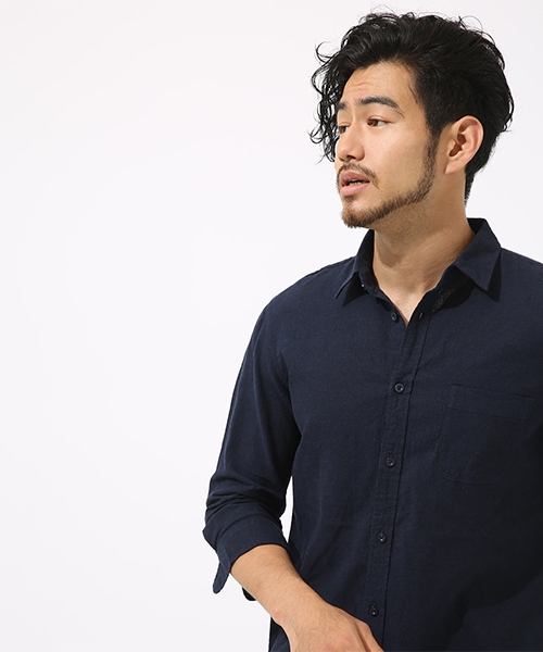 AZUL by moussy（アズールバイマウジー）の「リネンコットン七分袖シャツ（シャツ/ブラウス・メンズ・サックスブルー/オフホワイト/ネイビー/ライトカーキ/ライトブラック/ライトピンク・MEDIUM/SMALL/LARGE/X-SMALL/X-LARGE）」の4枚目の写真