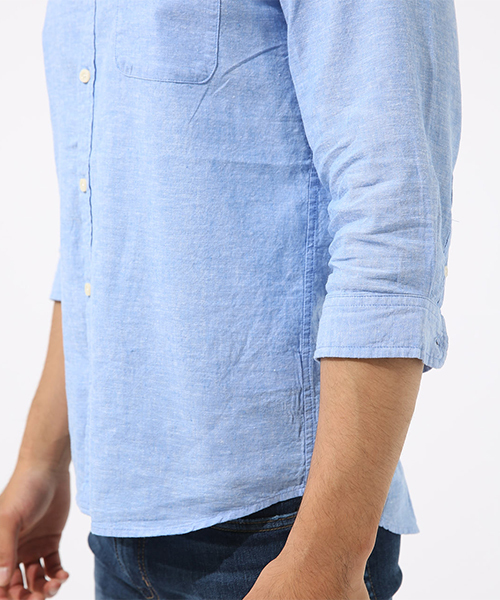 AZUL by moussy（アズールバイマウジー）の「リネンコットン七分袖シャツ（シャツ/ブラウス・メンズ・サックスブルー/オフホワイト/ネイビー/ライトカーキ/ライトブラック/ライトピンク・MEDIUM/SMALL/LARGE/X-SMALL/X-LARGE）」の16枚目の写真